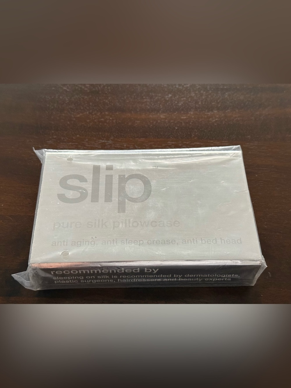 BNIB Slip Silk Queen Pillowcase Silver (Retail $105)
